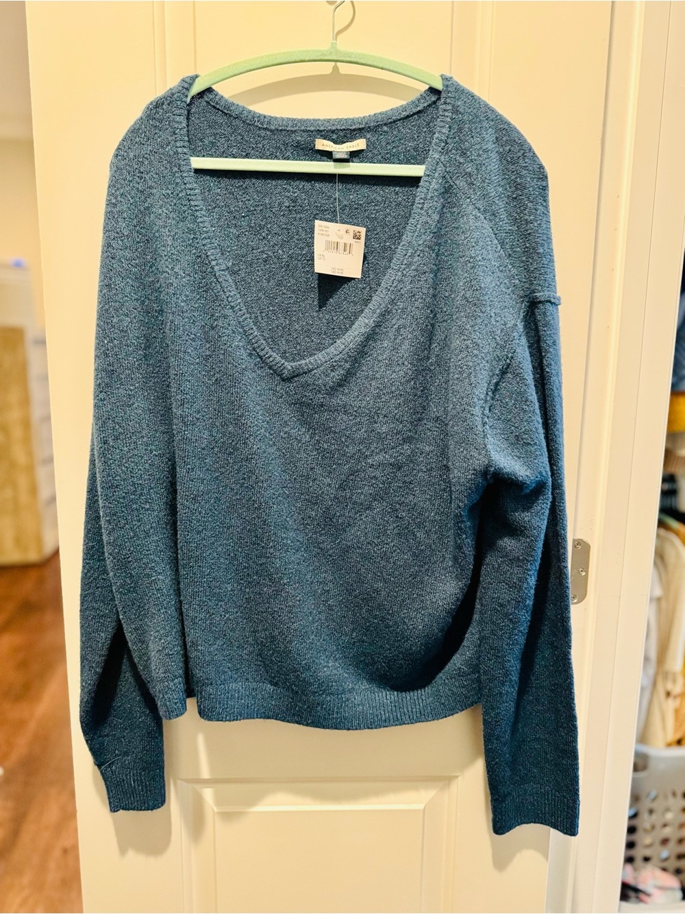 NWT American Eagle Oversized V-Neck Sweater Blue Size XL